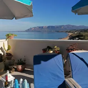 https://appartamento-il-gabbiano-balestrate.sicilyhotelsitaly.net